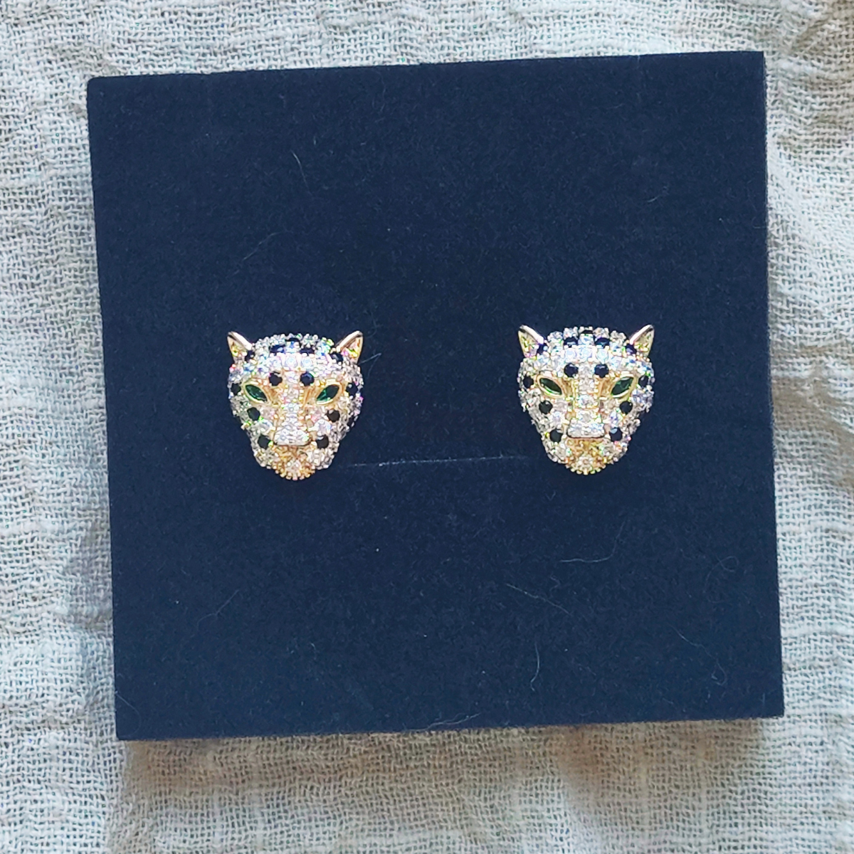 Regal Jeweled Leopard Head Stud Earrings