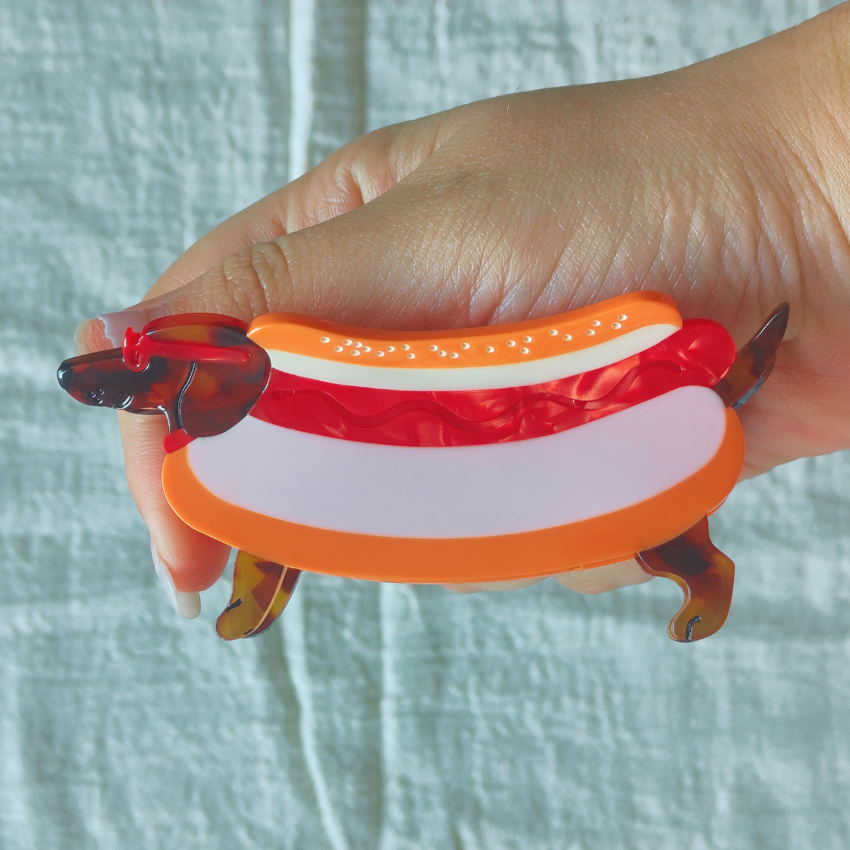 Hot dog sausage dog hair plier